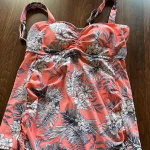 Motherhood maternity tankini bathing suit